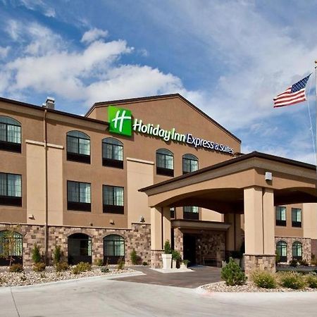 Holiday Inn Express Hotel & Suites Grand Island Buitenkant foto