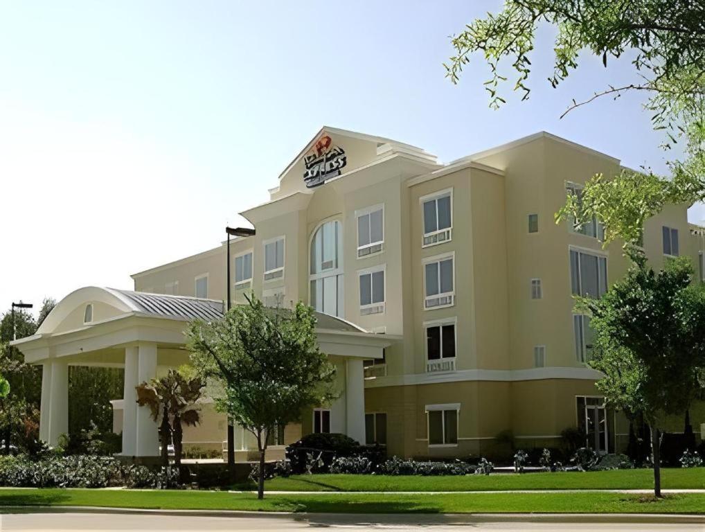 Holiday Inn Express Hotel & Suites Grand Island By Ihg Buitenkant foto