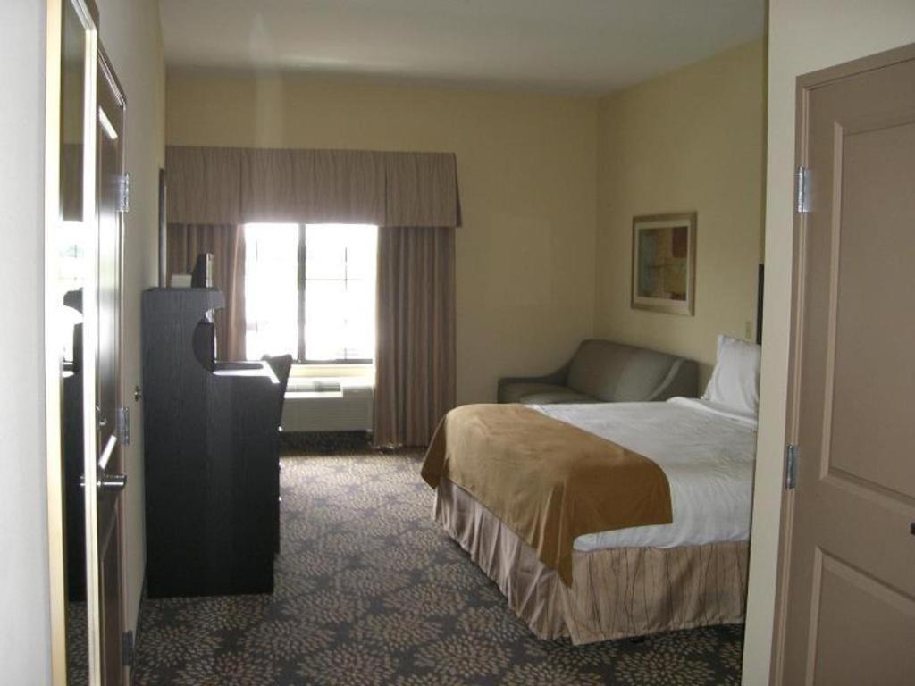 Holiday Inn Express Hotel & Suites Grand Island By Ihg Buitenkant foto