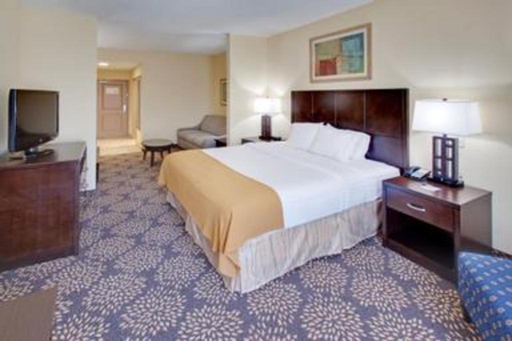 Holiday Inn Express Hotel & Suites Grand Island By Ihg Buitenkant foto