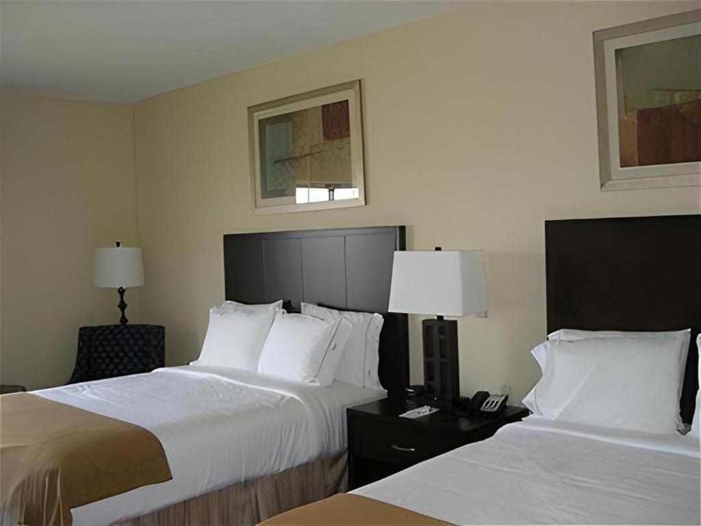 Holiday Inn Express Hotel & Suites Grand Island By Ihg Buitenkant foto