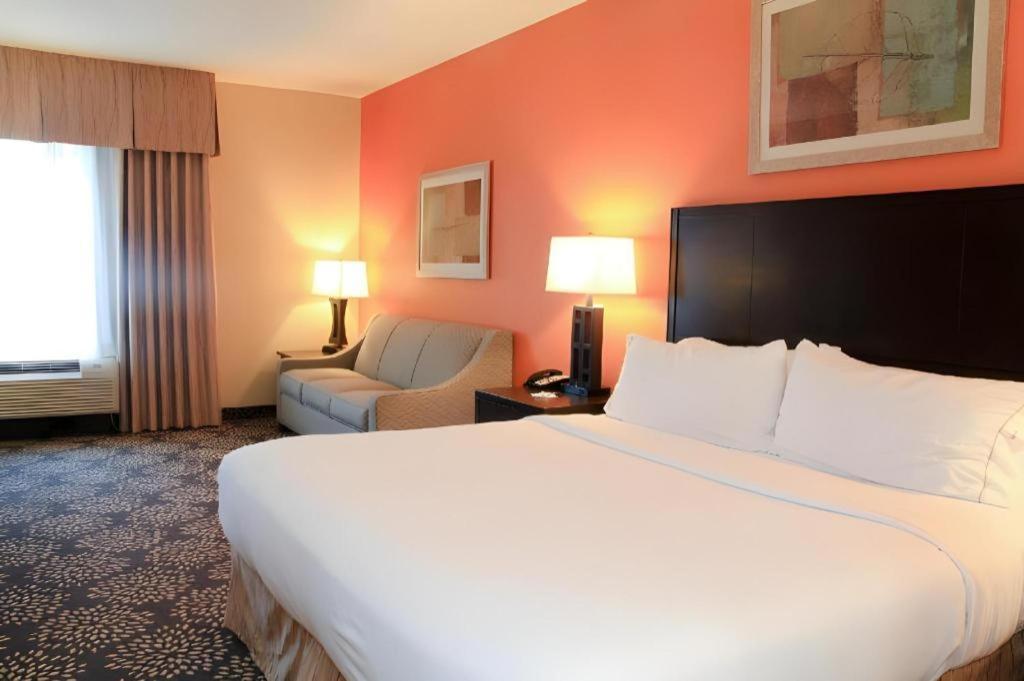 Holiday Inn Express Hotel & Suites Grand Island By Ihg Buitenkant foto